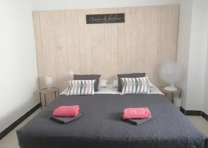 La Maison Canthez Wifi Feriehus